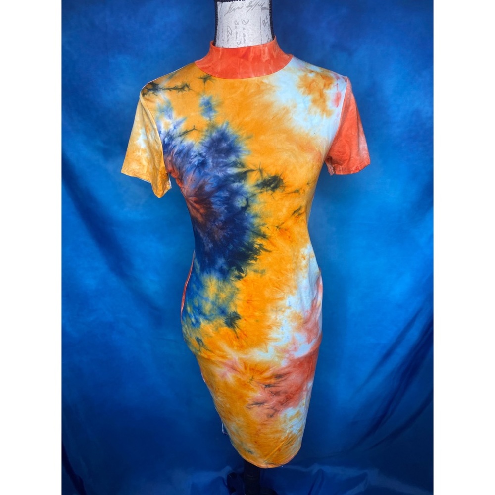 New Tie Dye Midi Dress By HEARTS AND HIPS
